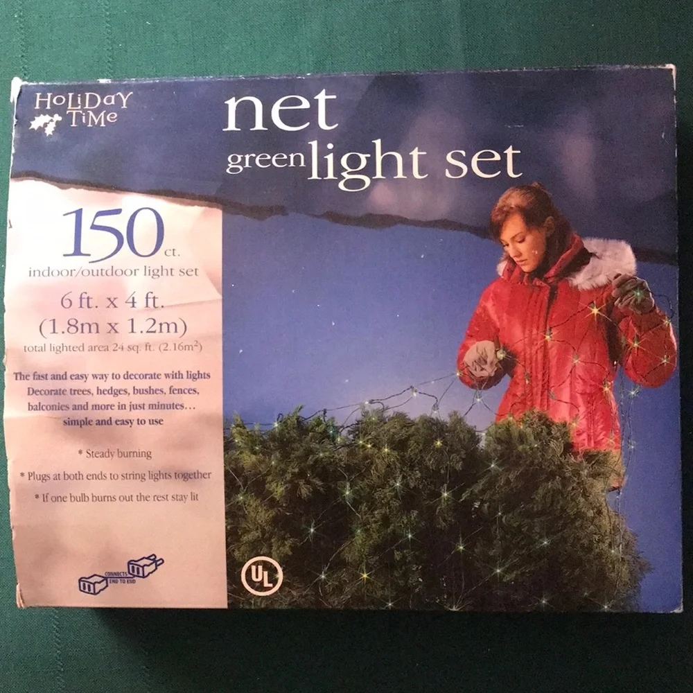 Christmas Net Lights 150 count Green 4ft x 6ft Rectangle for light up decoration